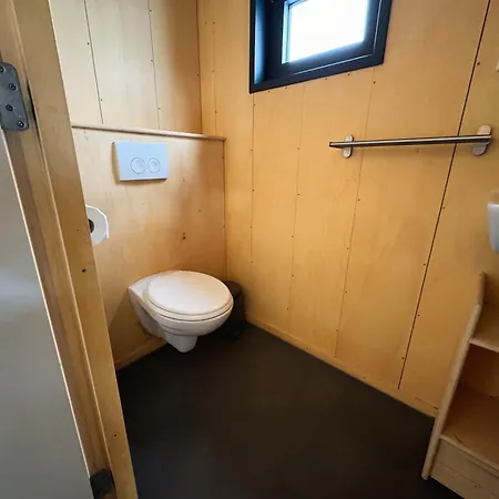 Duurzame Cabin, Gelegen In De Aan Zee בית נופש קלאנטסהוך