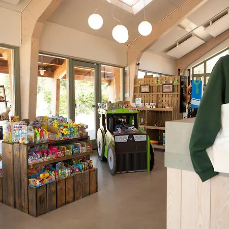 בית נופש Duurzame Cabin, Gelegen In De Aan Zee